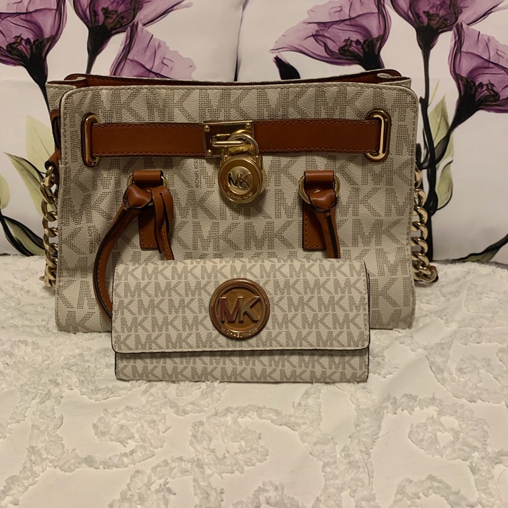 SOLD Shoulder/ Handbag with Wallet
